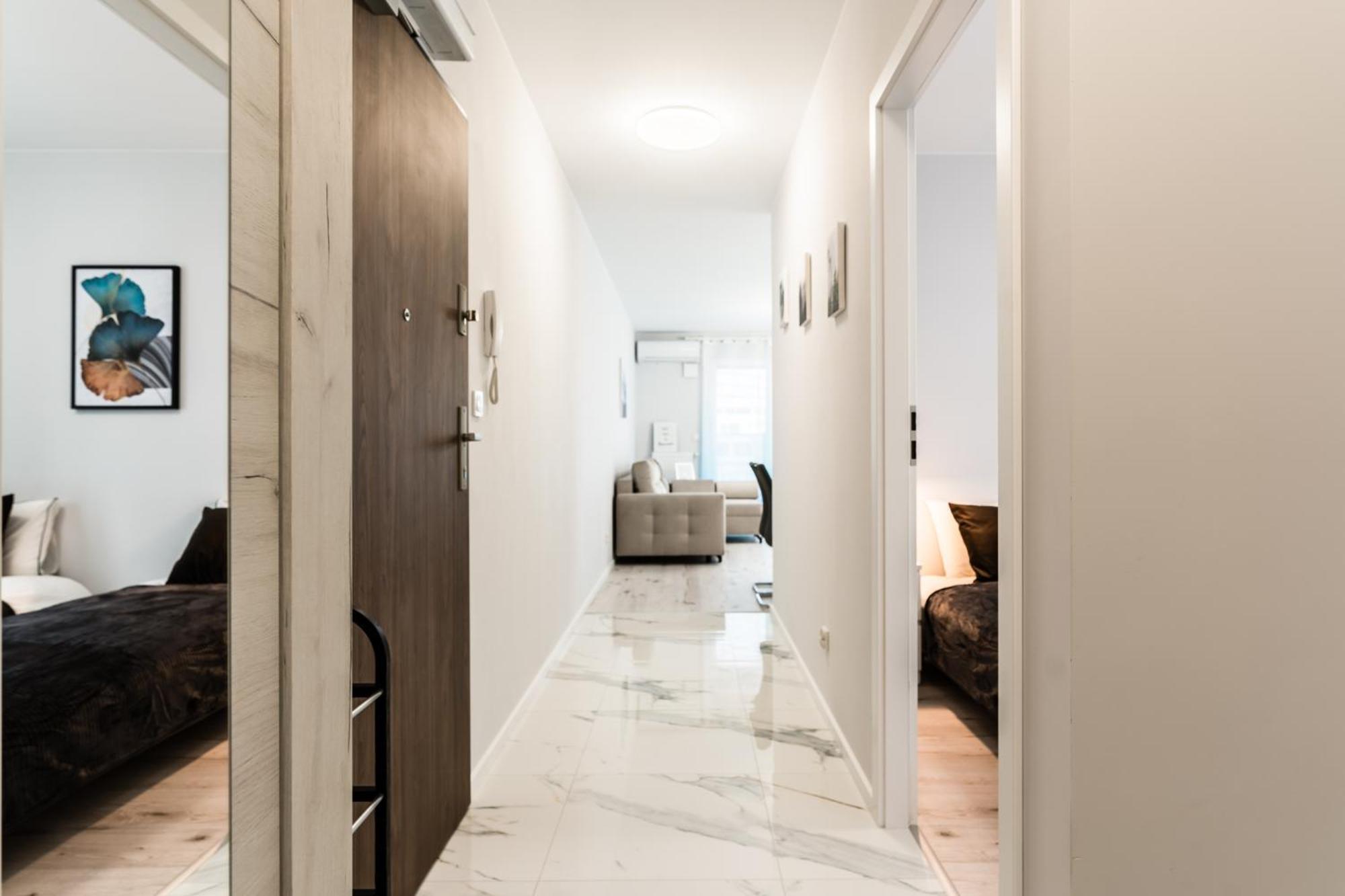 Pure Rental Premium Apartments Wroclaw Exterior photo